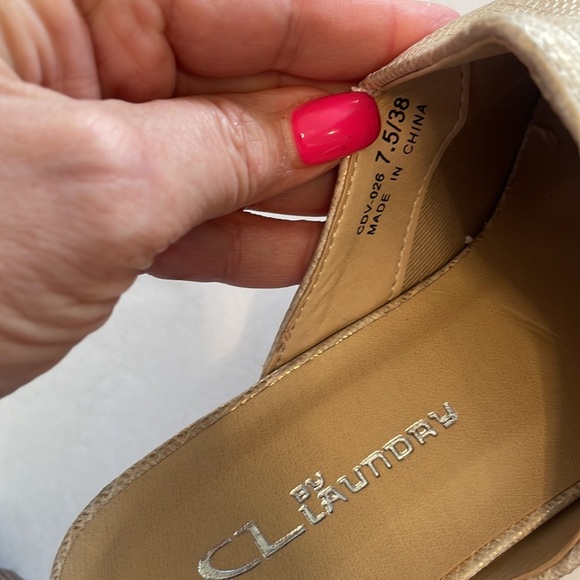 Chinese Laundry Coop women’s mules champagne gold shimmer small heel size 7.5 - Picture 4 of 14